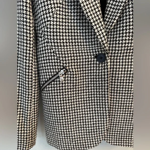 L'AGENCE Candra Zip Pocket Houndstooth Check Blazer - Picture 7 of 13
